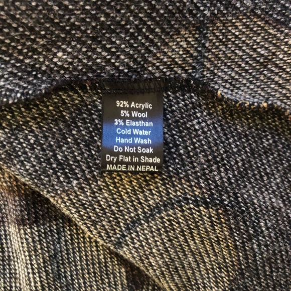 ISHKA stunning three button jacket - Picture 5 of 5